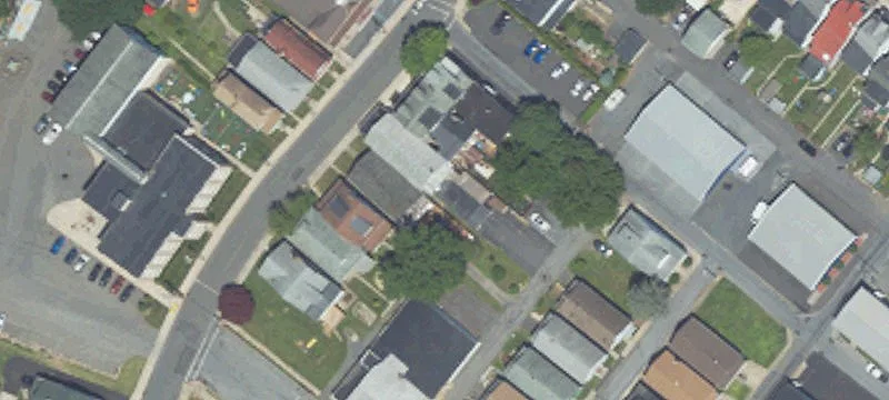 136 Main St