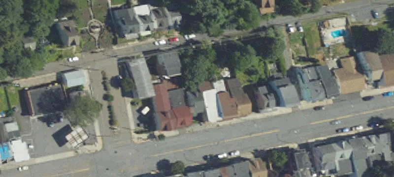 221 Ctr St