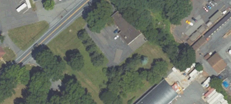 960 Main St