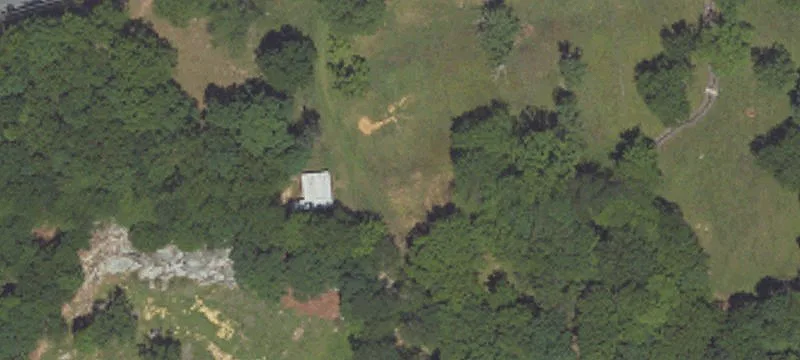 121 Schoolhouse Rd