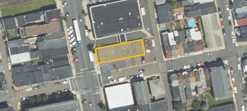 33 Main St