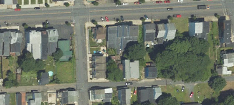 37 Main St