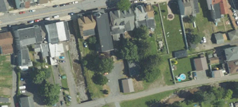 38 Main St