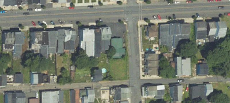122 Main St