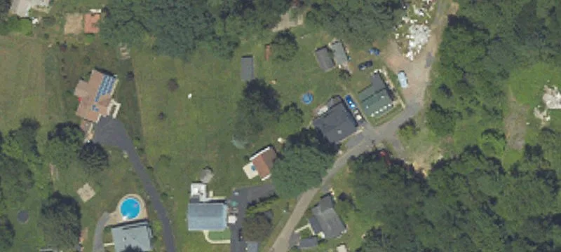 7 Spruce Ln