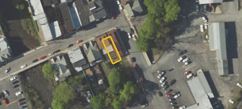 Cedar St At S Greenwood St St