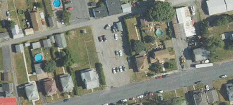 Maple St