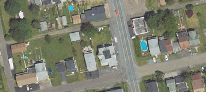 921 Ctr St