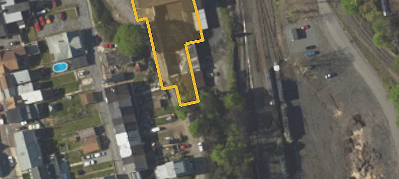 Railroad St