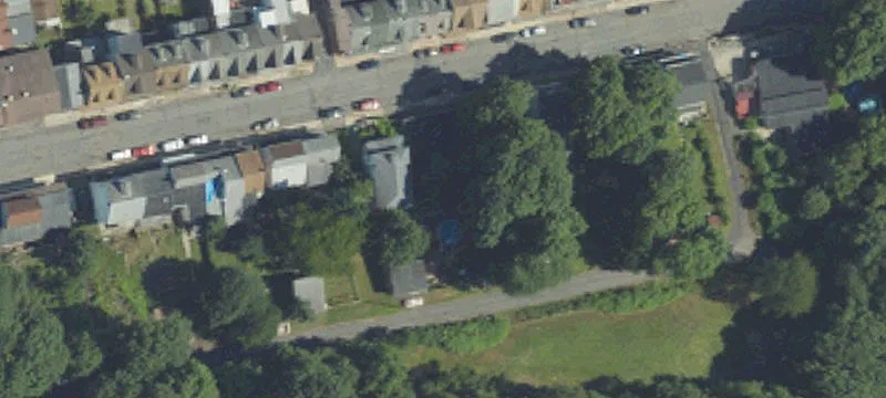 528 Walnut St