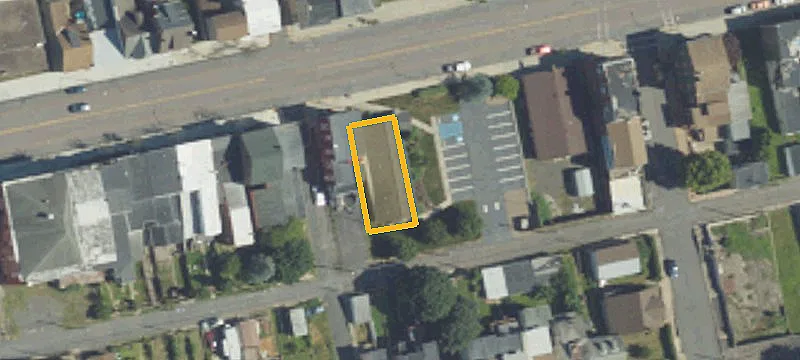 528 Ctr St