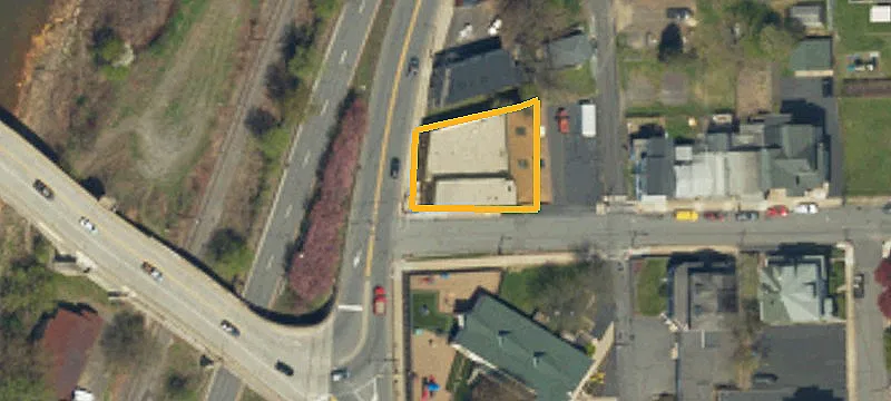 127 Main St