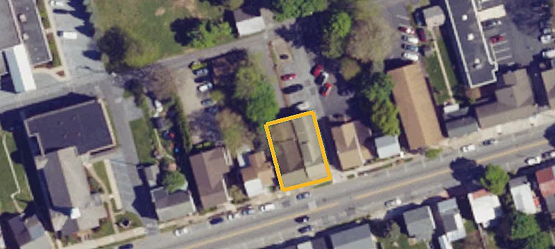 215 Main St