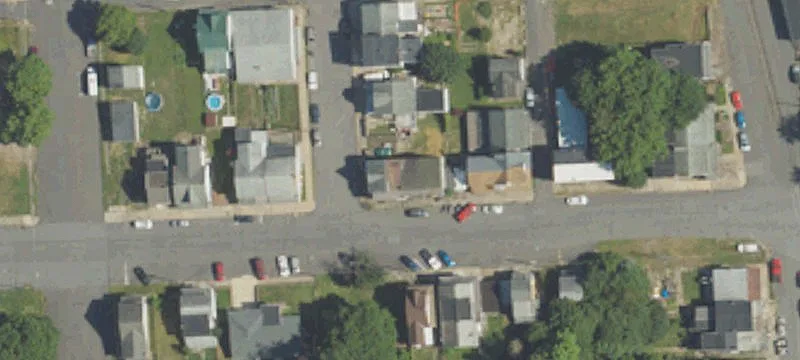 251 4th St