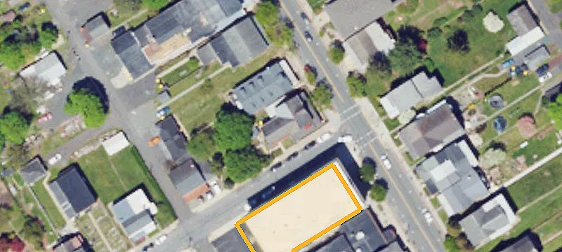 300 Main St