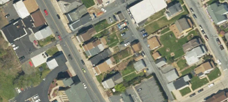 929 Main St
