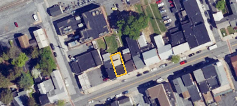 128 Main St