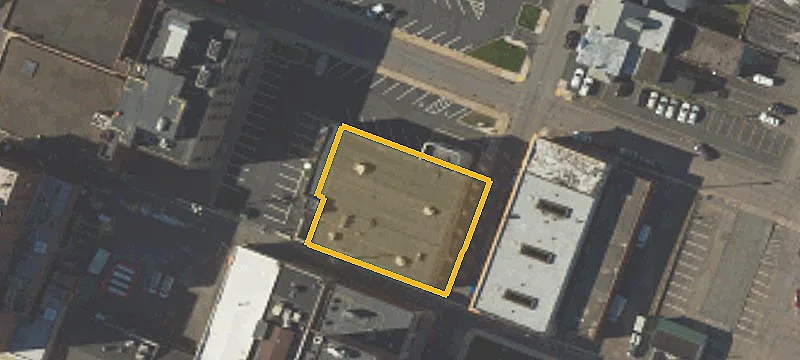 20 Laurel St