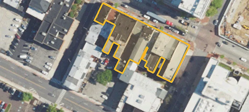 24 Main St