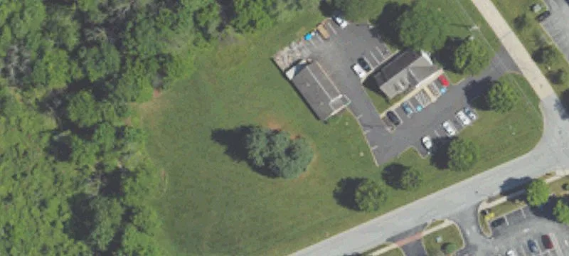 18 Vlg Ave