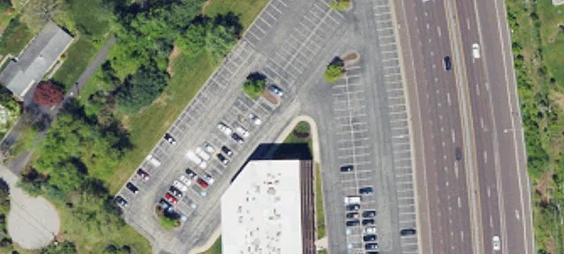 220 Commerce Dr