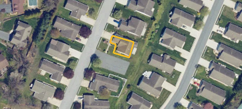 9 Lantern Ln