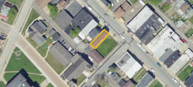647 Broadway Ave