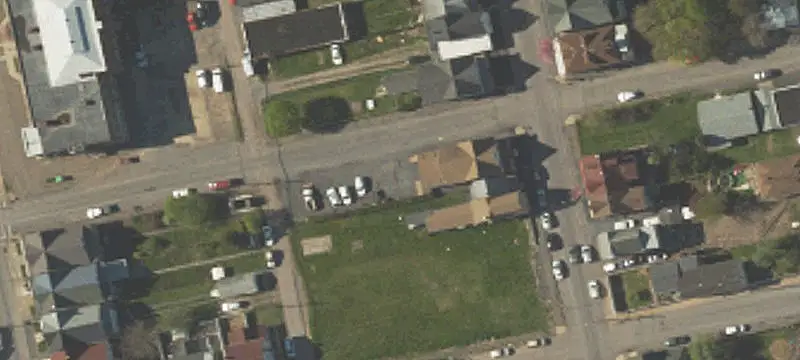 718 Alter St
