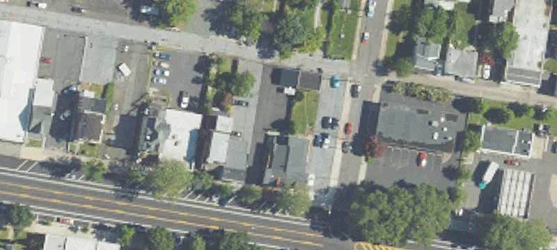 557 High St