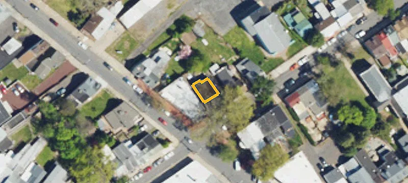 207 Cedar St