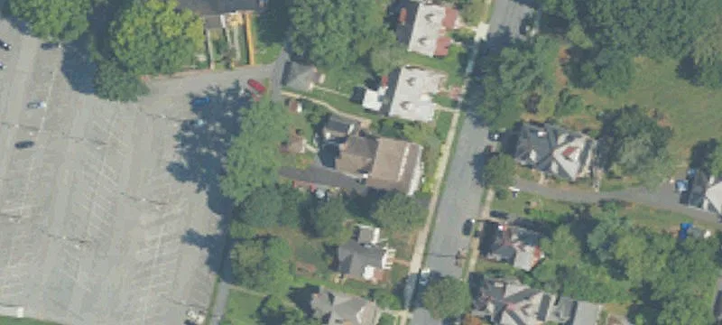 38 Cottage Ave