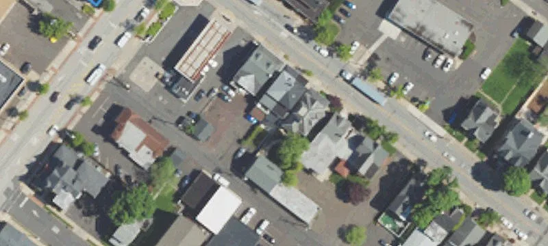 18 Main St