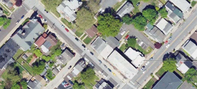 17 4th Ave