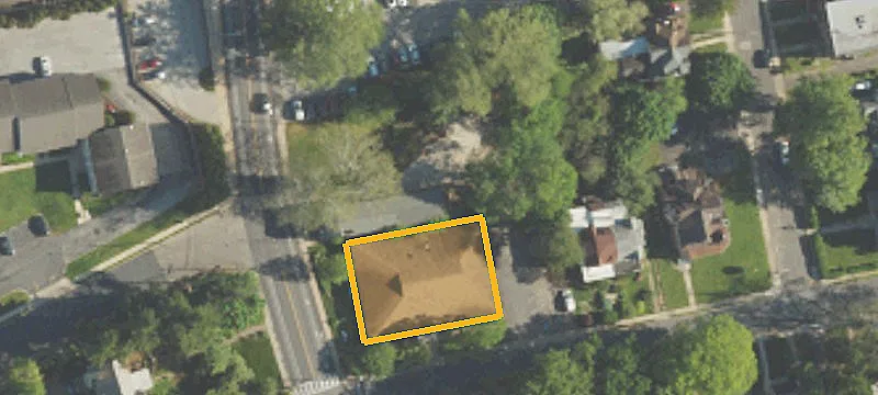 47 Lansdowne Ave