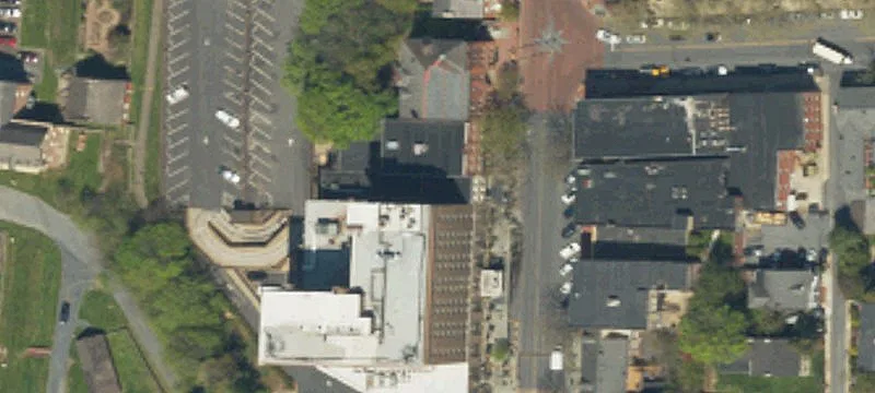 451 Main St