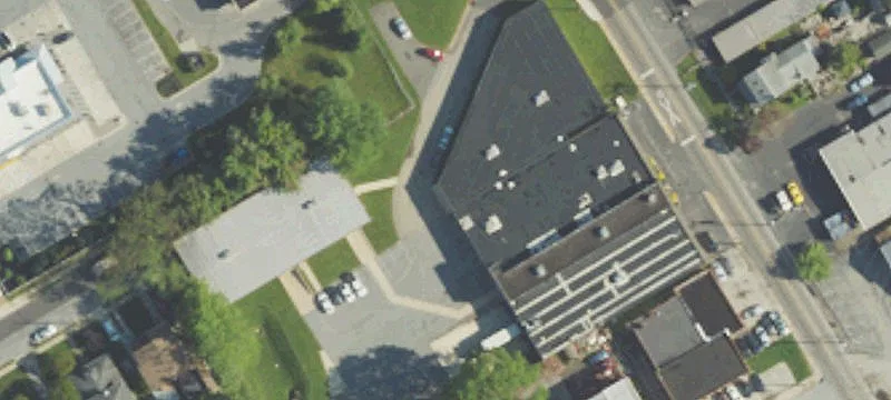 320 Oak Ln