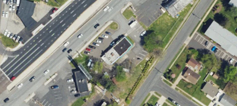 2461 Lincoln Hwy