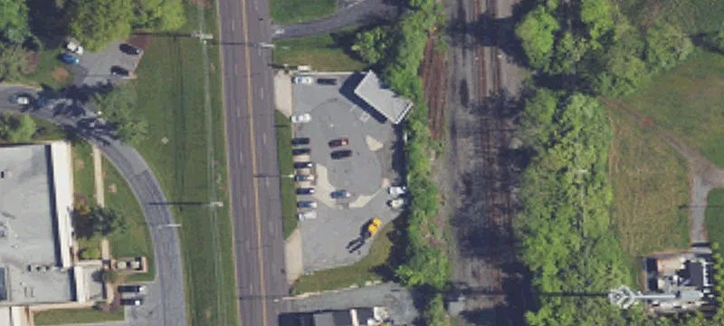 2825 Ctr Ave