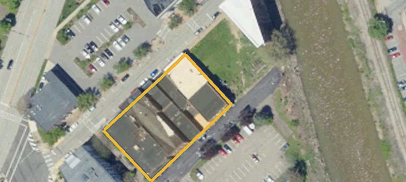 25 Main St