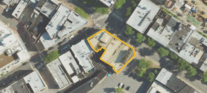 4 Lancaster Ave