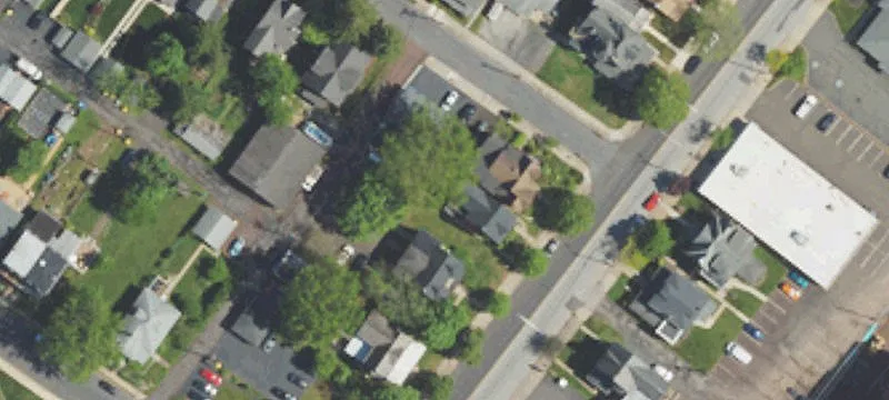 206 Broad St