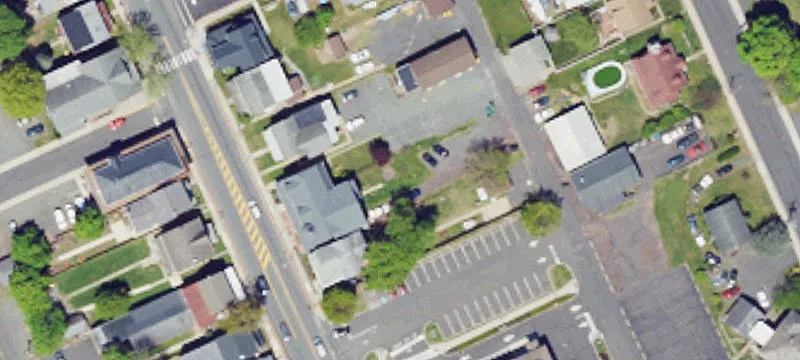324 Main St