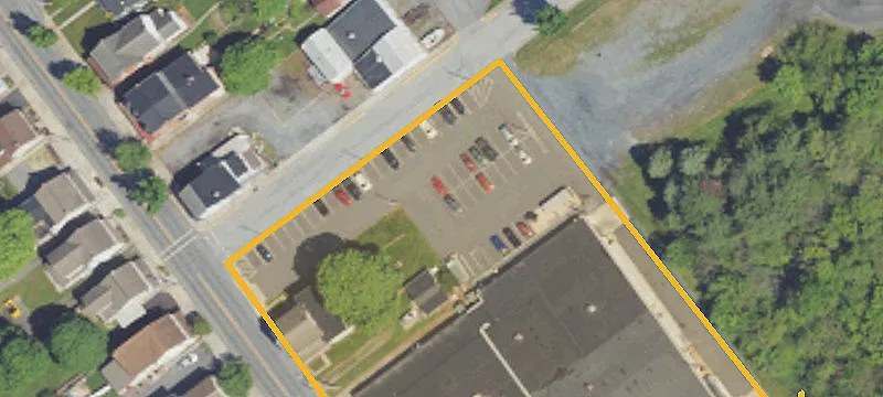 35 Main St