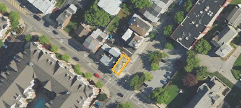 2 Maple St