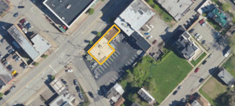 130 8th Ave