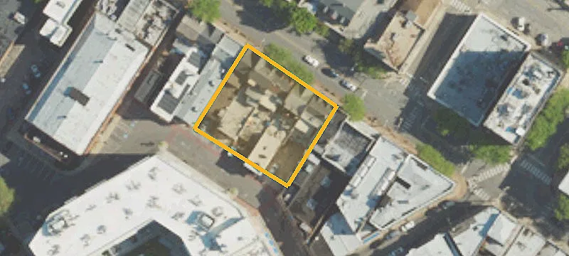 16 Lancaster Ave