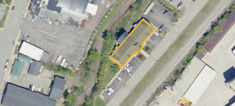 100 Commercial St