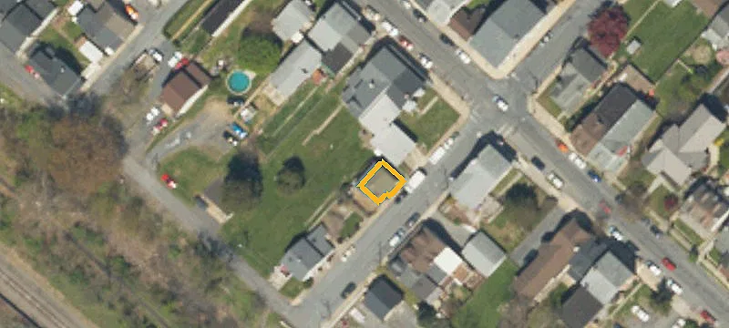 104 Frnt St