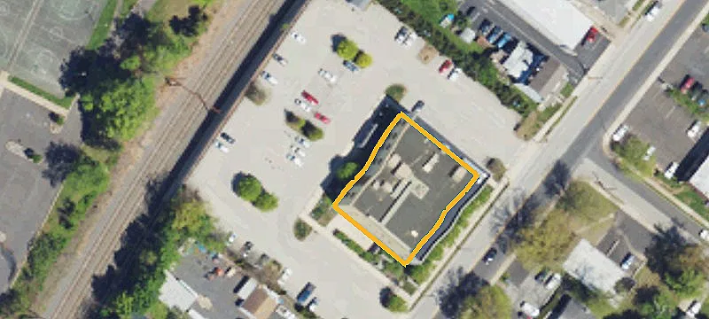 318 Davisville Rd