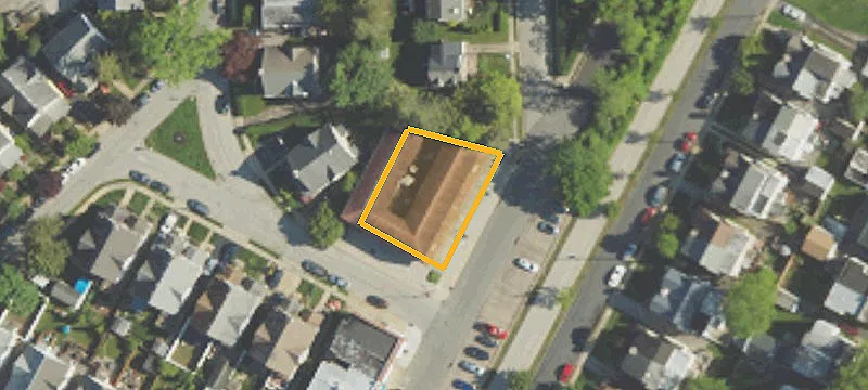 700 Pont Reading Rd